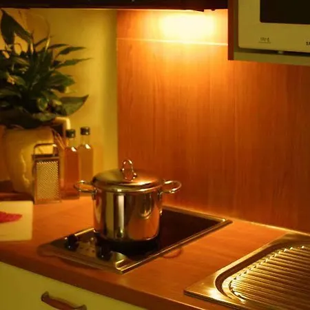 Ξενοδοχείο με διαμερίσματα Firenze 4*