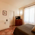 Firenze شقة فندقية ألاسيو