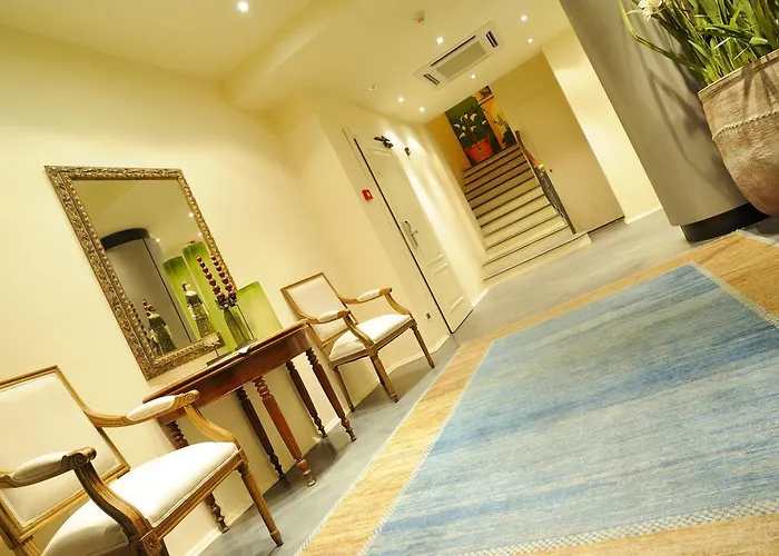 Apart Otel Firenze 4*